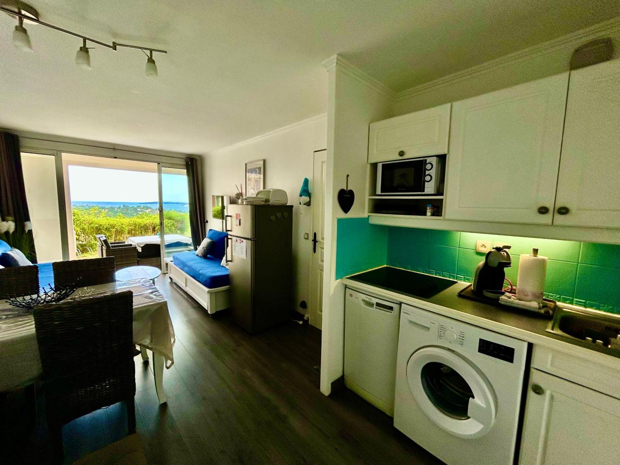 Les Restanques Vue Mer Roses 1070 Rez De Jardin Grimaud Εξωτερικό φωτογραφία