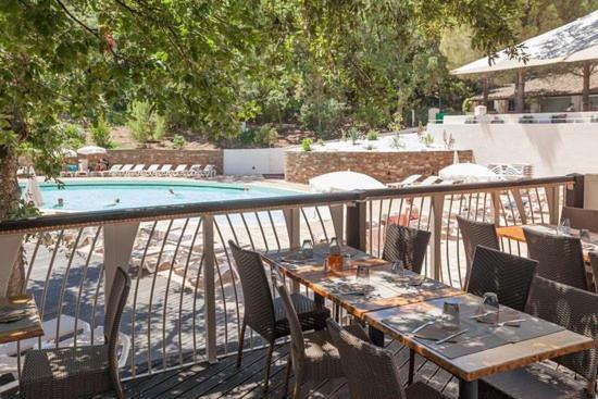 Les Restanques Vue Mer Roses 1070 Rez De Jardin Grimaud Εξωτερικό φωτογραφία