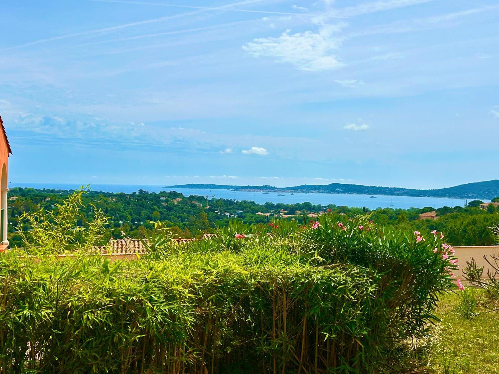 Les Restanques Vue Mer Roses 1070 Rez De Jardin Grimaud Εξωτερικό φωτογραφία